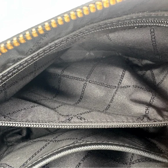 Michael Kors bag and Wallet  Sullivan small saffiano leather top-zip tote bag - Picture 8 of 12